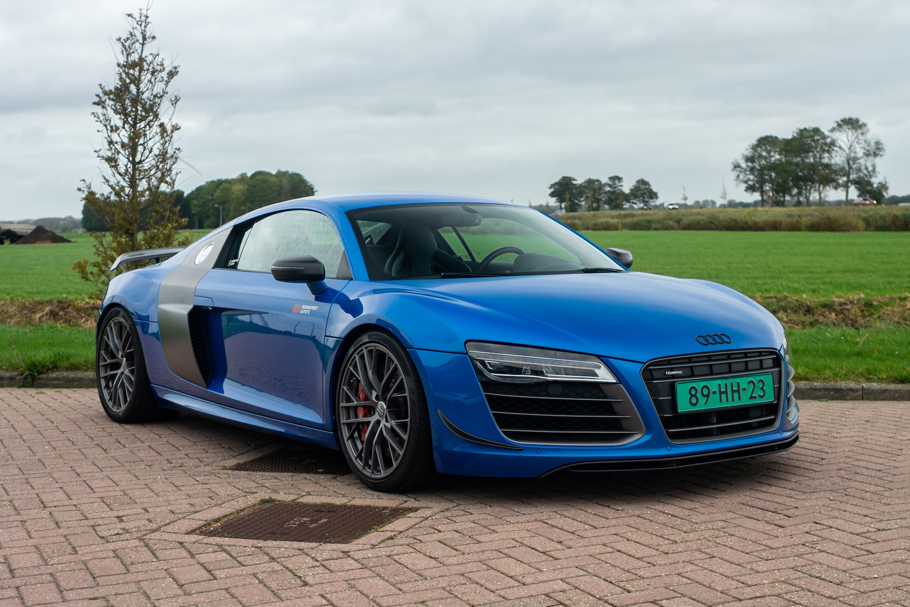 2015 AUDI R8 V10 LMX