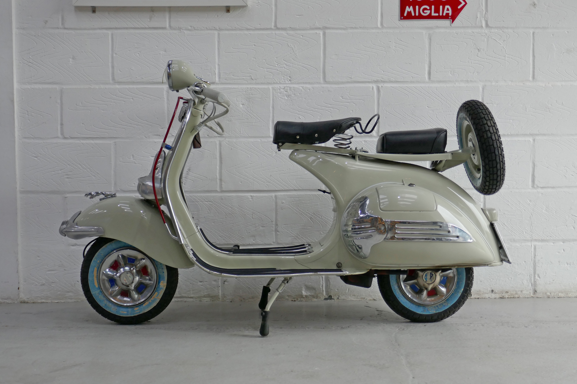 1955 PIAGGIO VESPA 150 STRUZZO