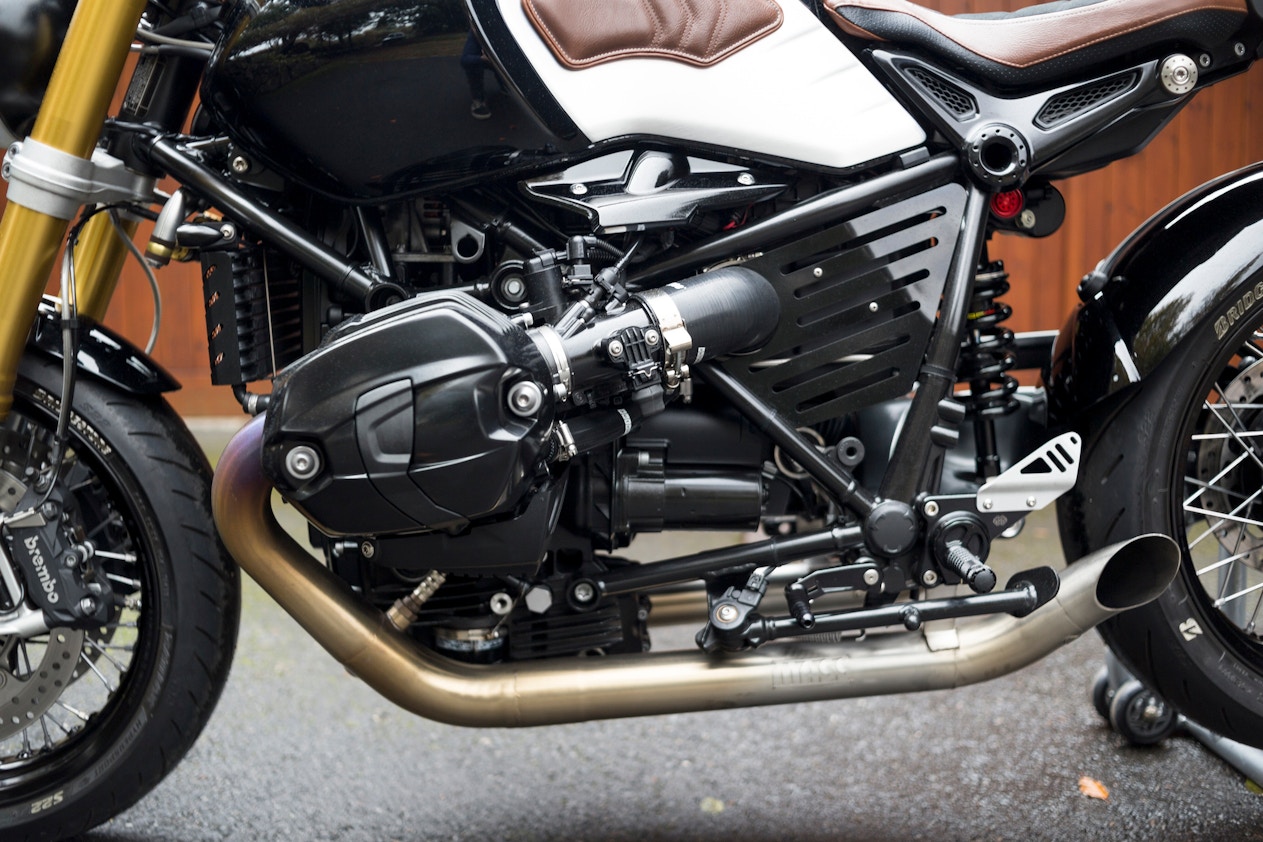 Clear Protect moto : protection de réservoir pour Roadster