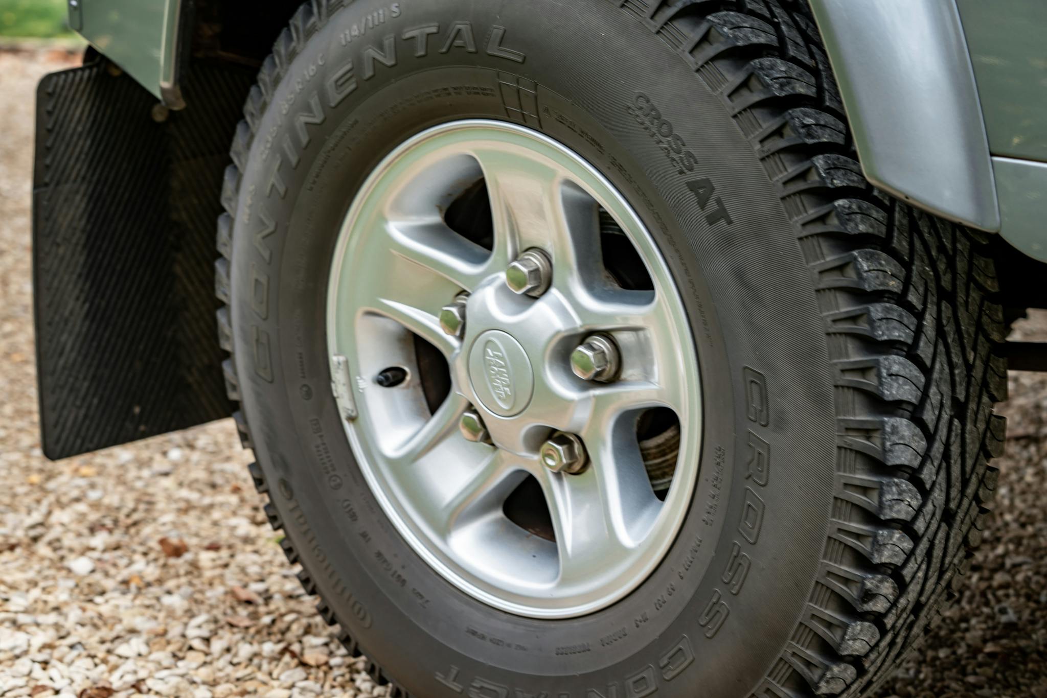 2012 LAND ROVER DEFENDER 90 XS - 22,200 MILES