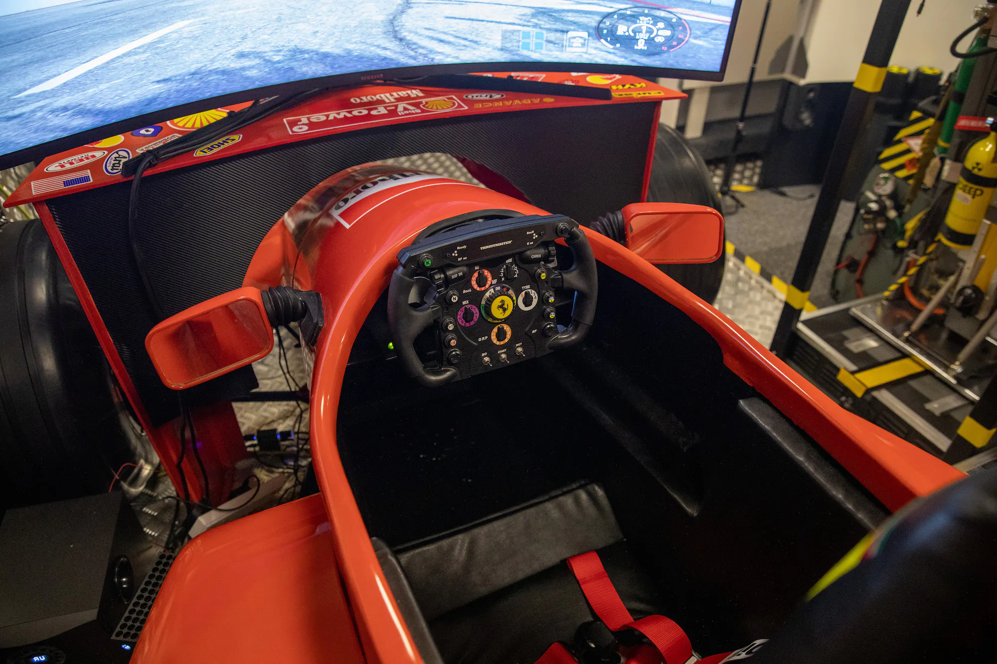 F1 STATIC RACING SIMULATOR - FERRARI LIVERY