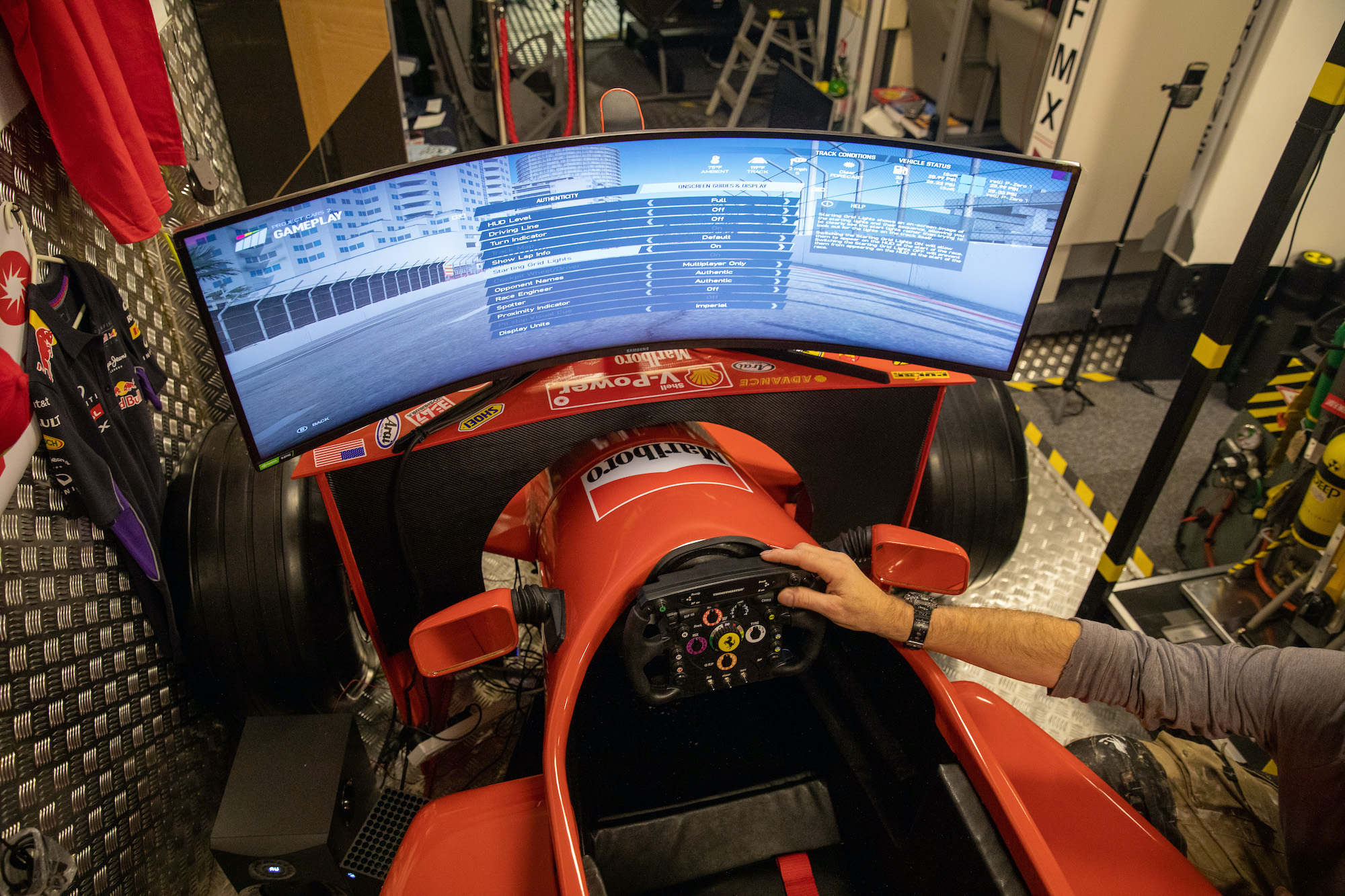 F1 STATIC RACING SIMULATOR - FERRARI LIVERY