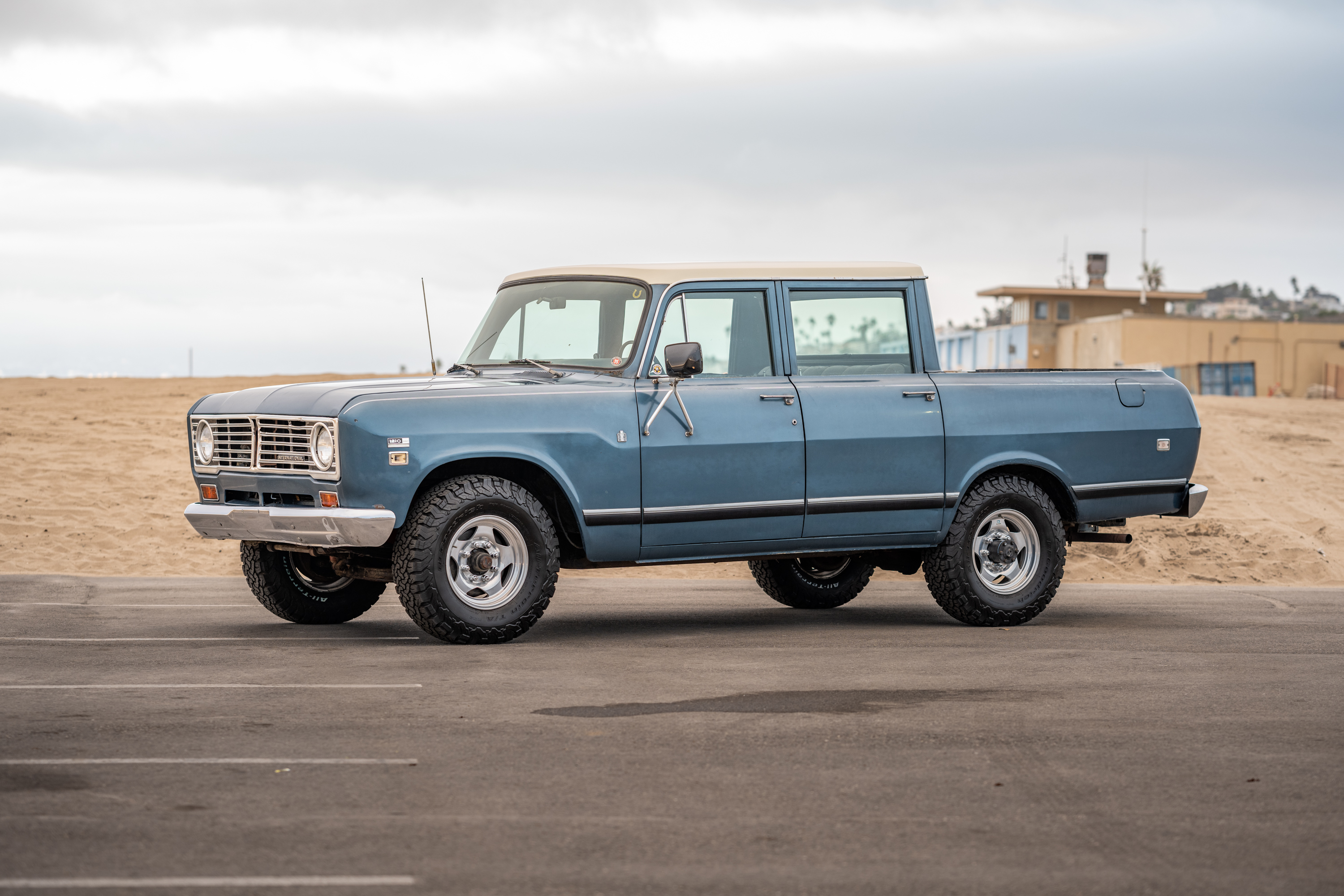1973 INTERNATIONAL HARVESTER WAGONMASTER