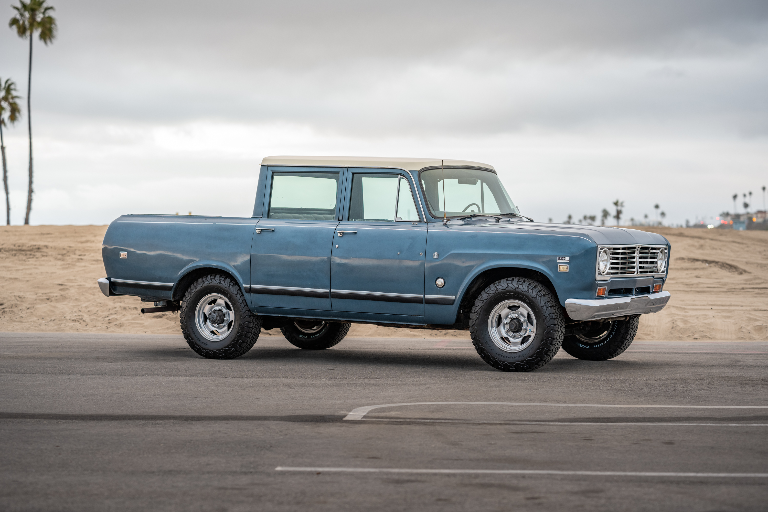 1973 INTERNATIONAL HARVESTER WAGONMASTER
