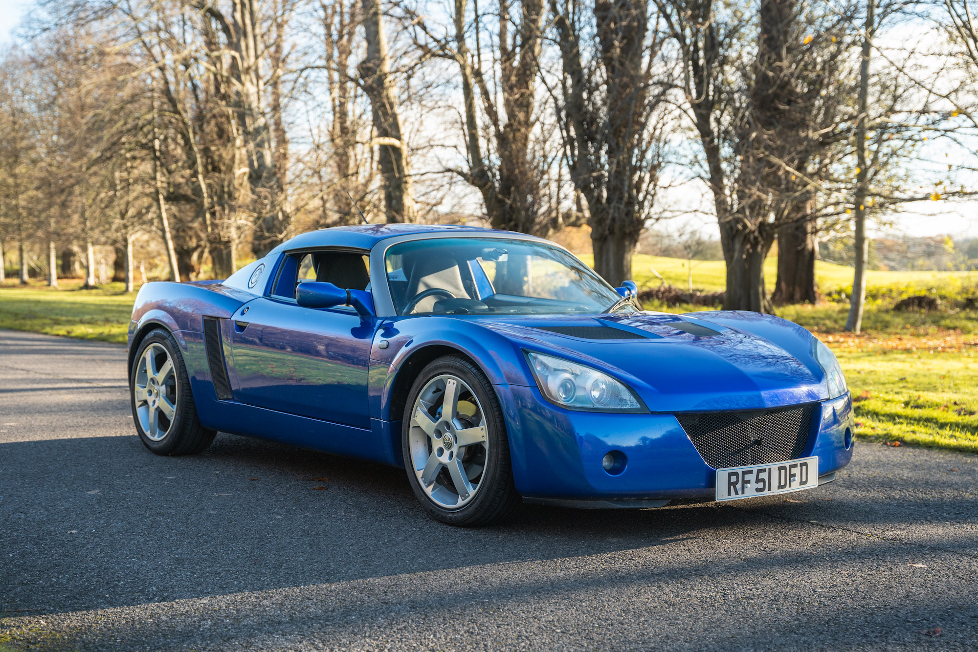 2001 VAUXHALL VX220