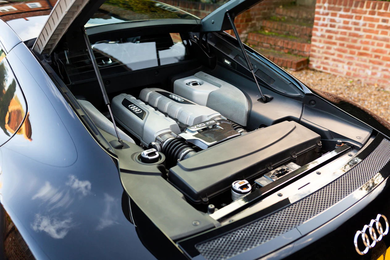Audi R8 V10 Engine