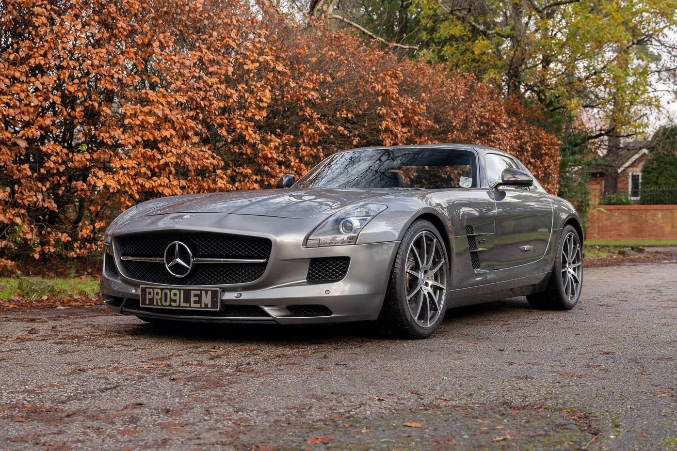 2010 MERCEDES-BENZ SLS AMG