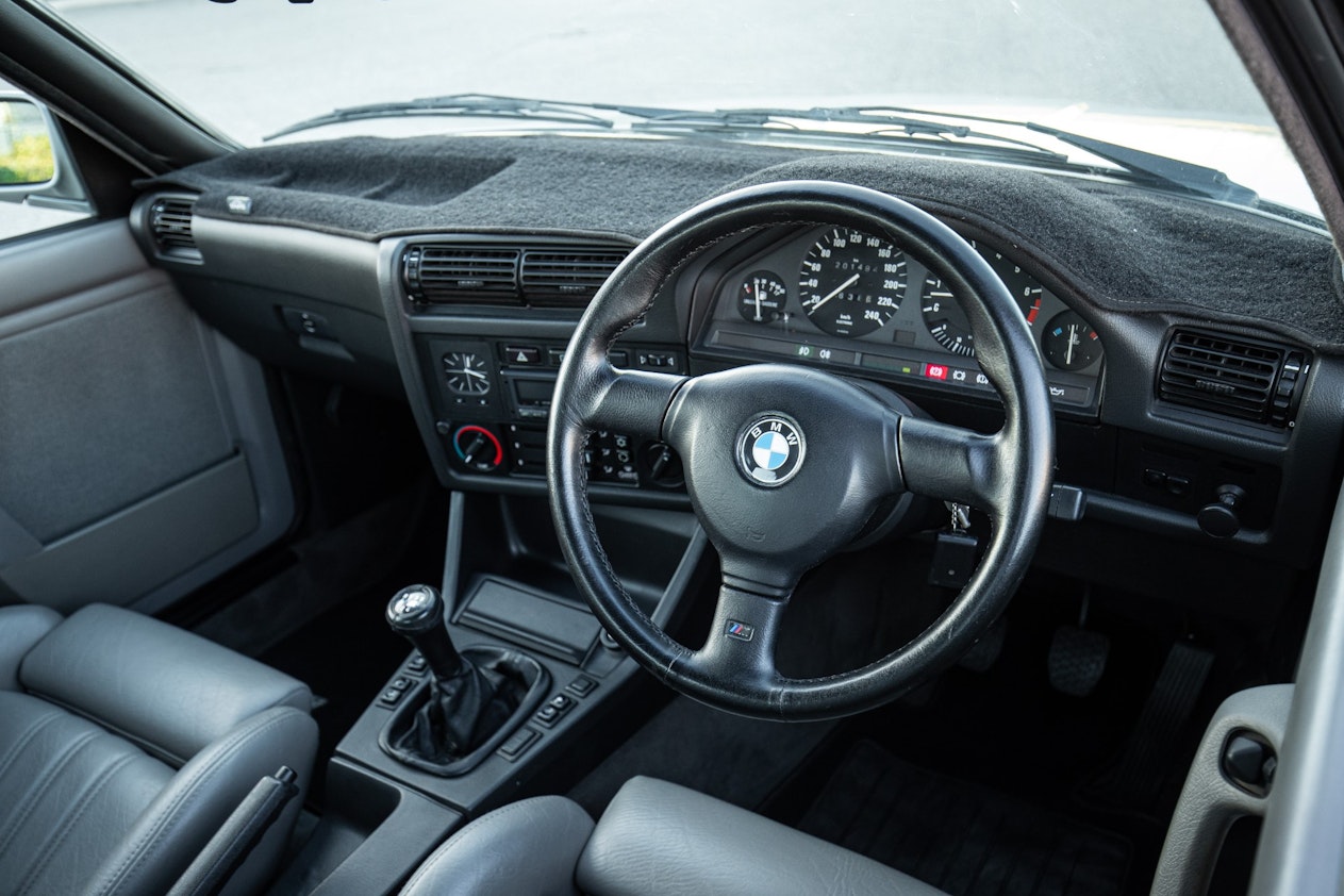 Bmw E30 325i Interior bmw-e30-325i-interior