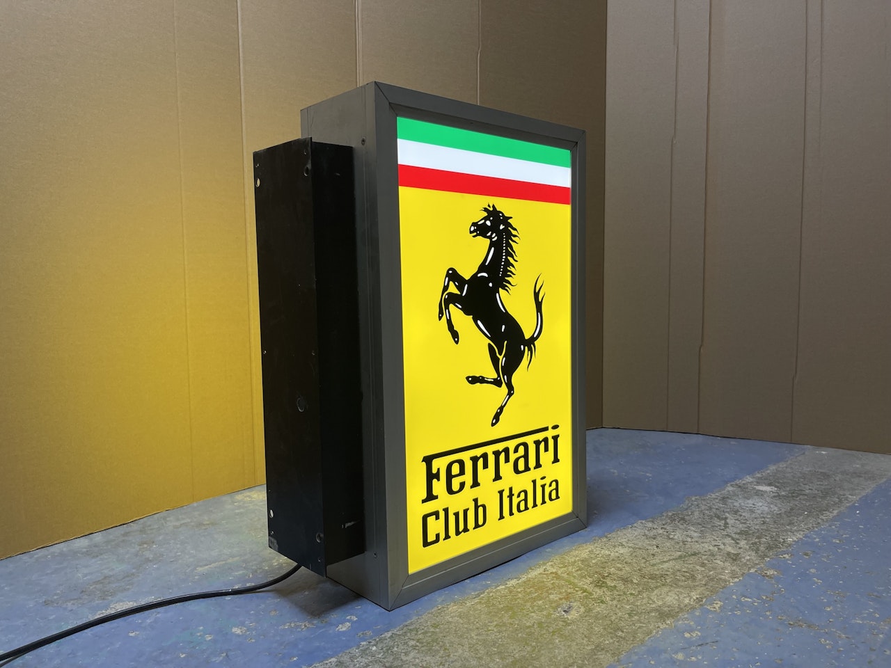 ITALIAN CARS CLUB • Afficher le sujet - Allume Cigare