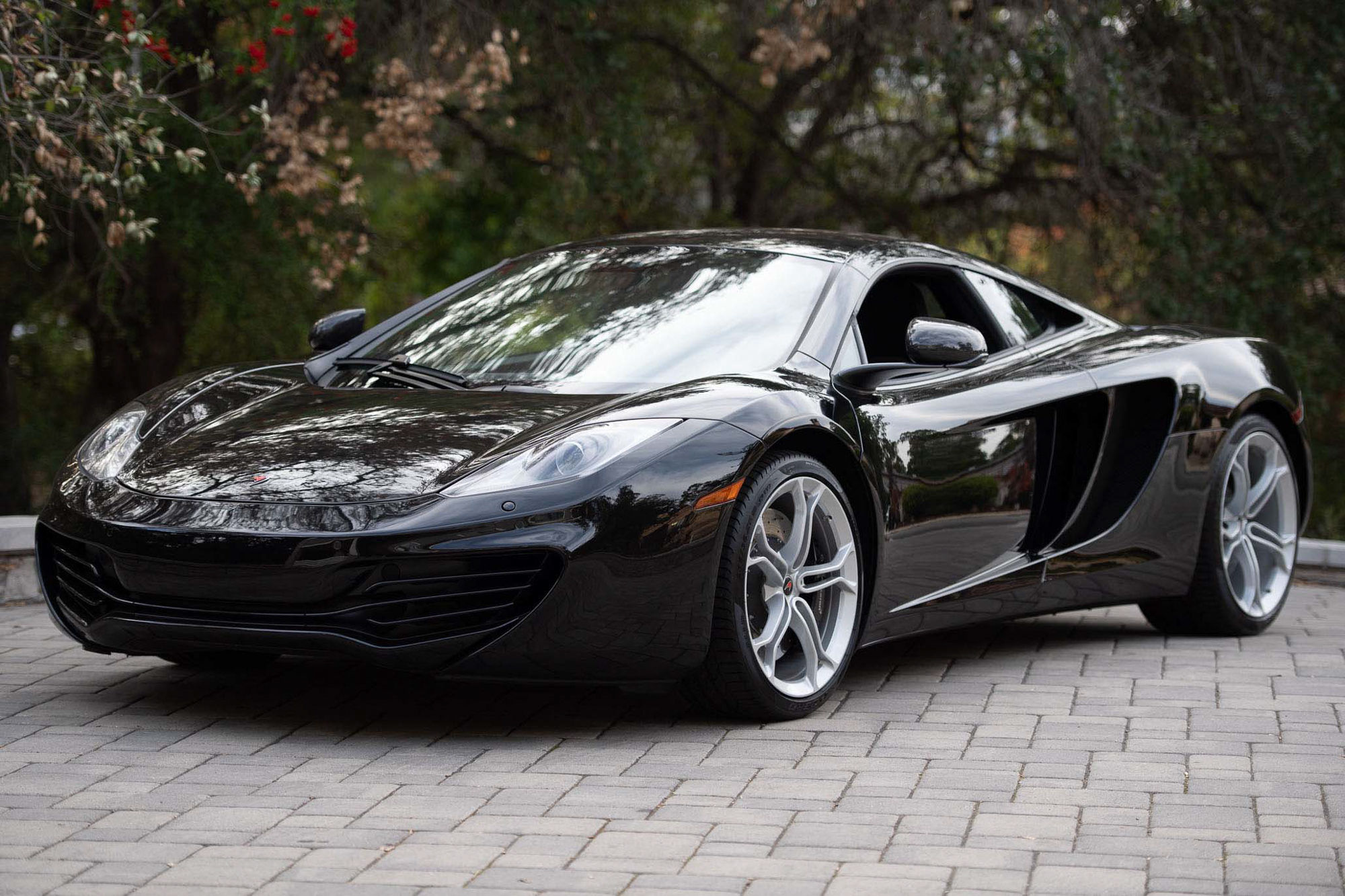 2012 MCLAREN 12C