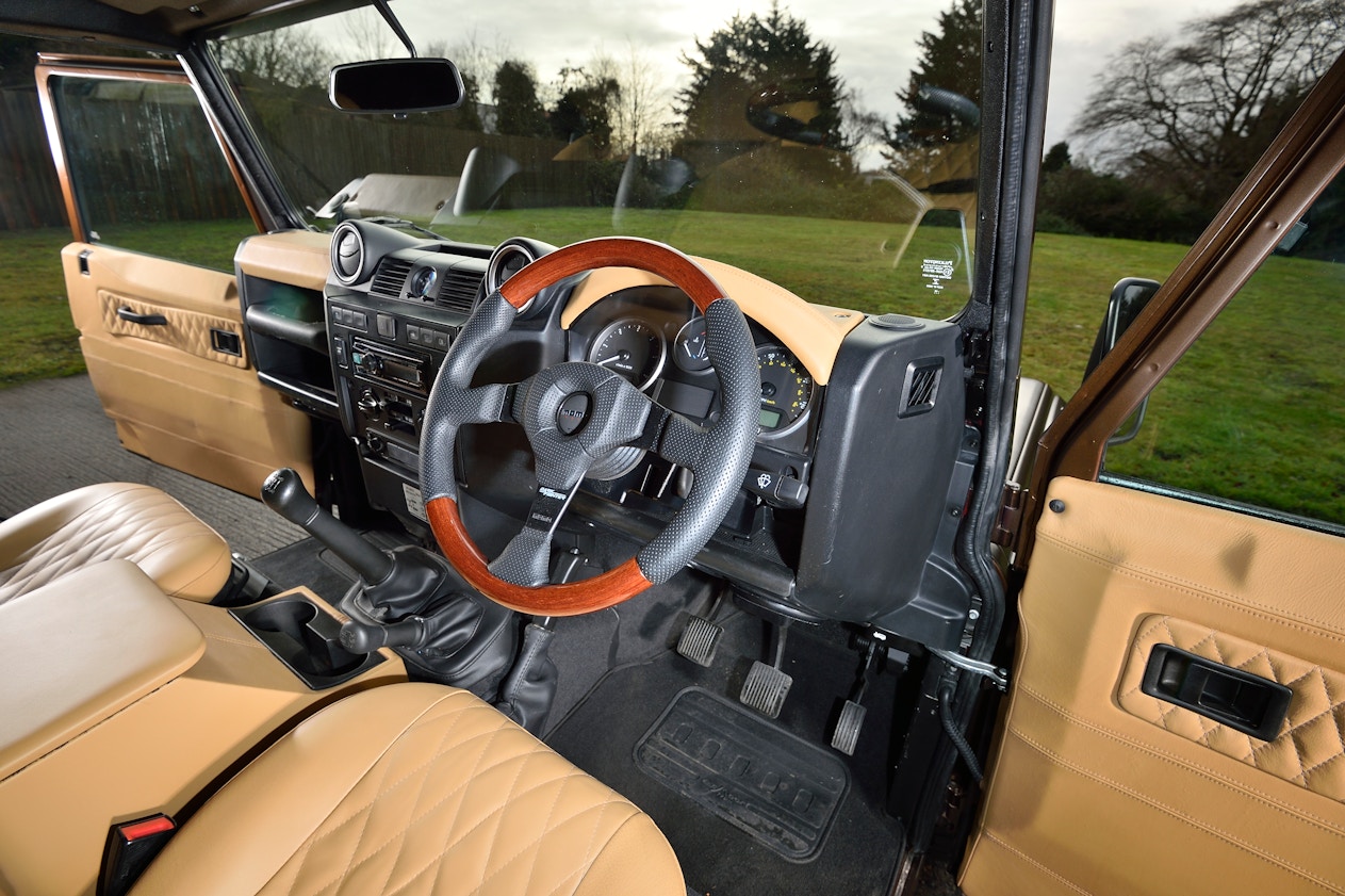 2015 LAND ROVER DEFENDER 110 DOUBLE CAB for sale by auction in