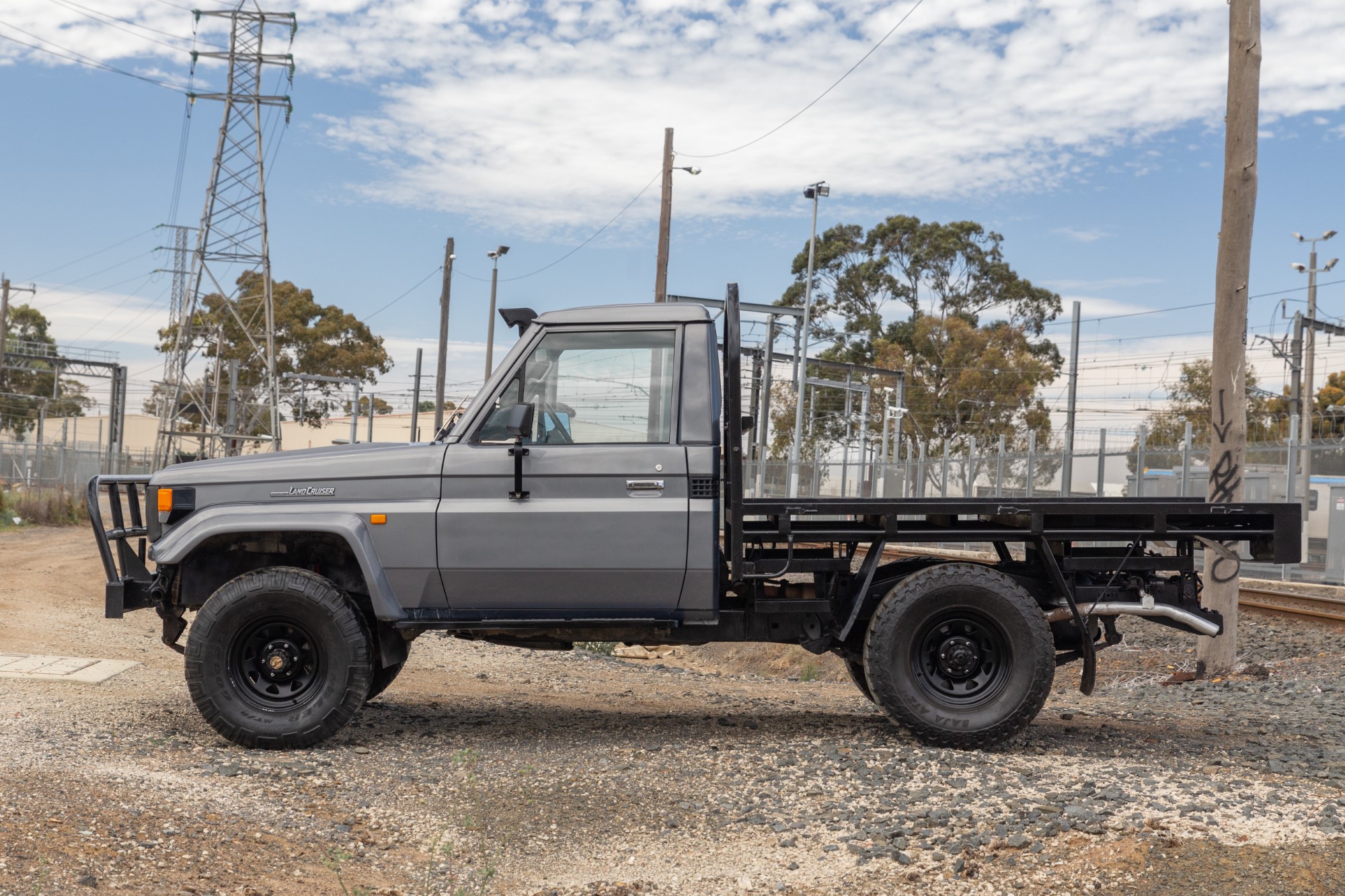 1997 TOYOTA LAND CRUISER J75