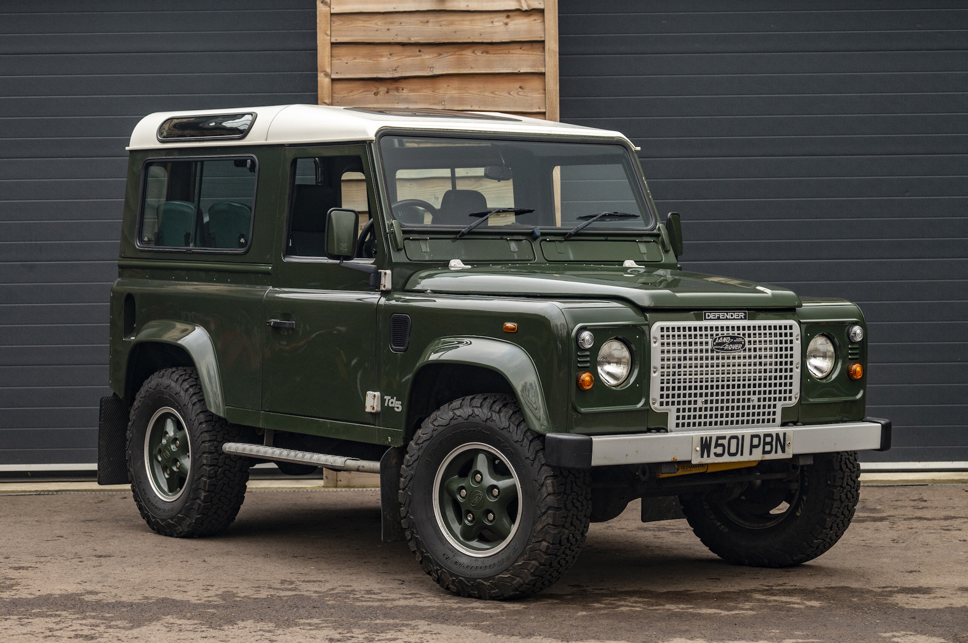 2000 LAND ROVER DEFENDER 90 TD5 HERITAGE EDITION