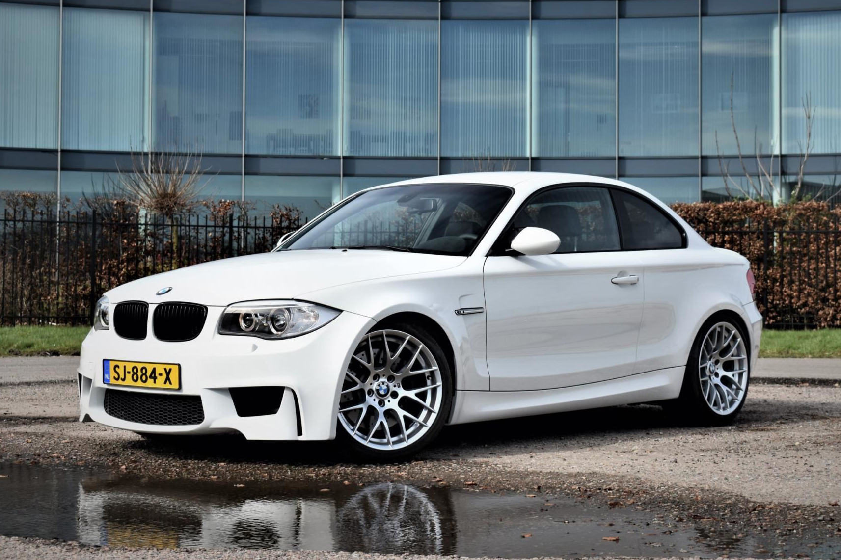 2011 BMW 1M COUPE - 909 KM