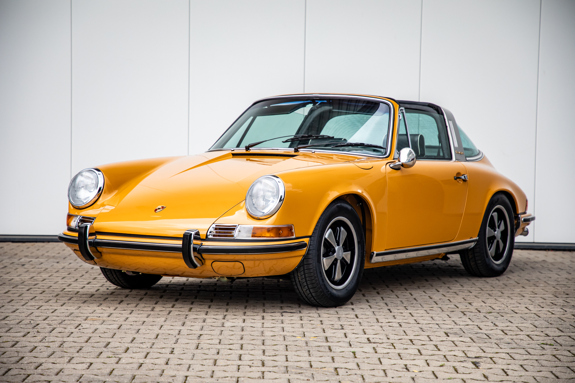 1969 PORSCHE 911 S TARGA