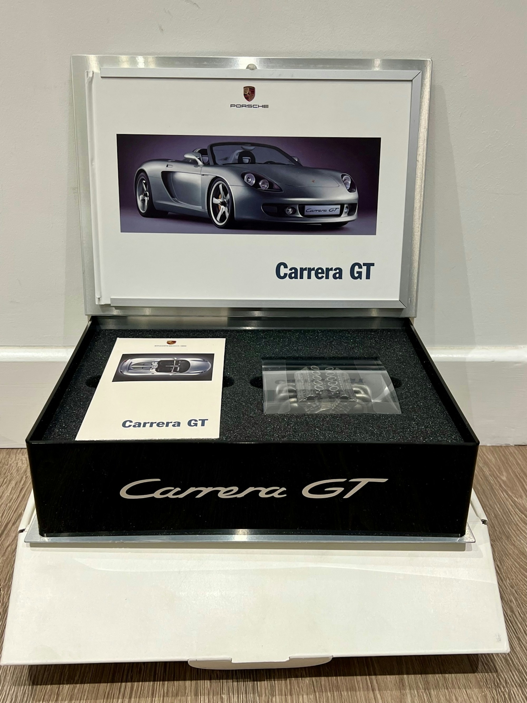 Livre Porsche Carrera GT