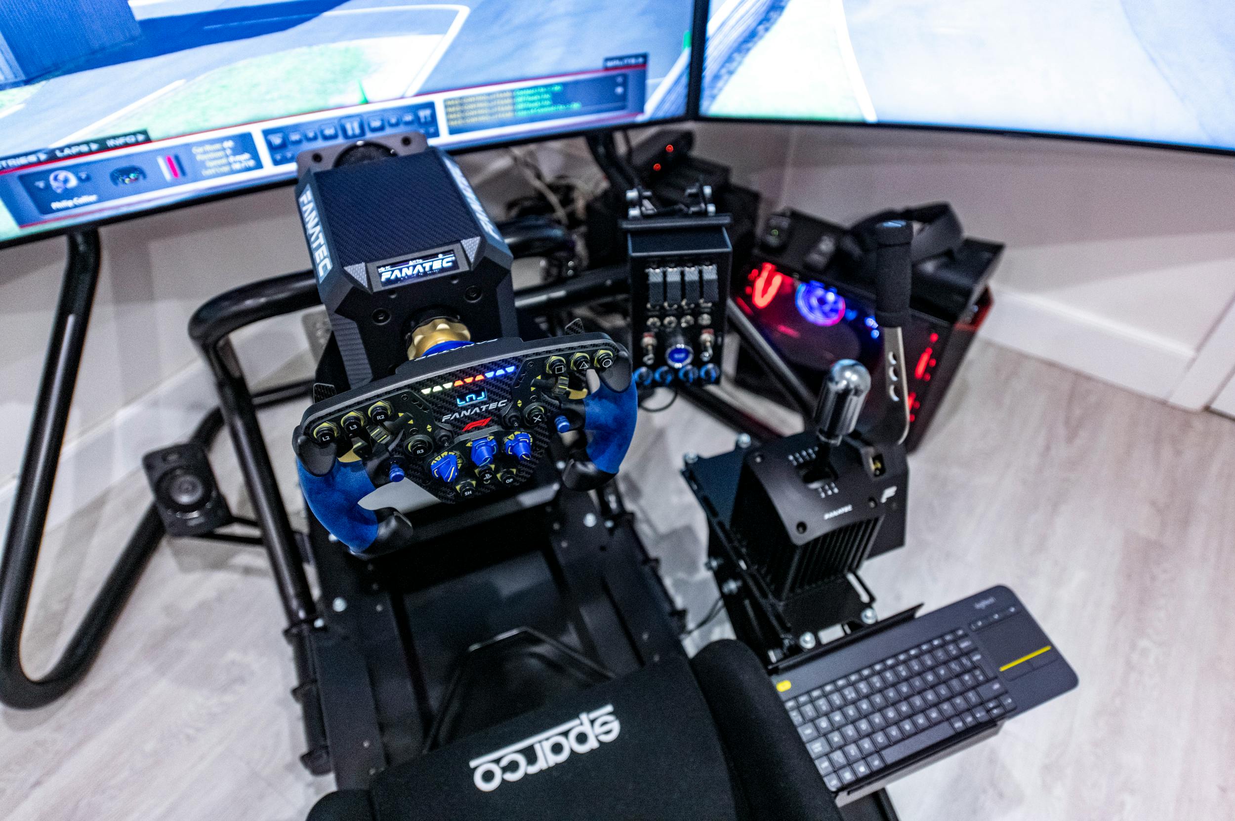 CUSTOM RACING SIMULATOR