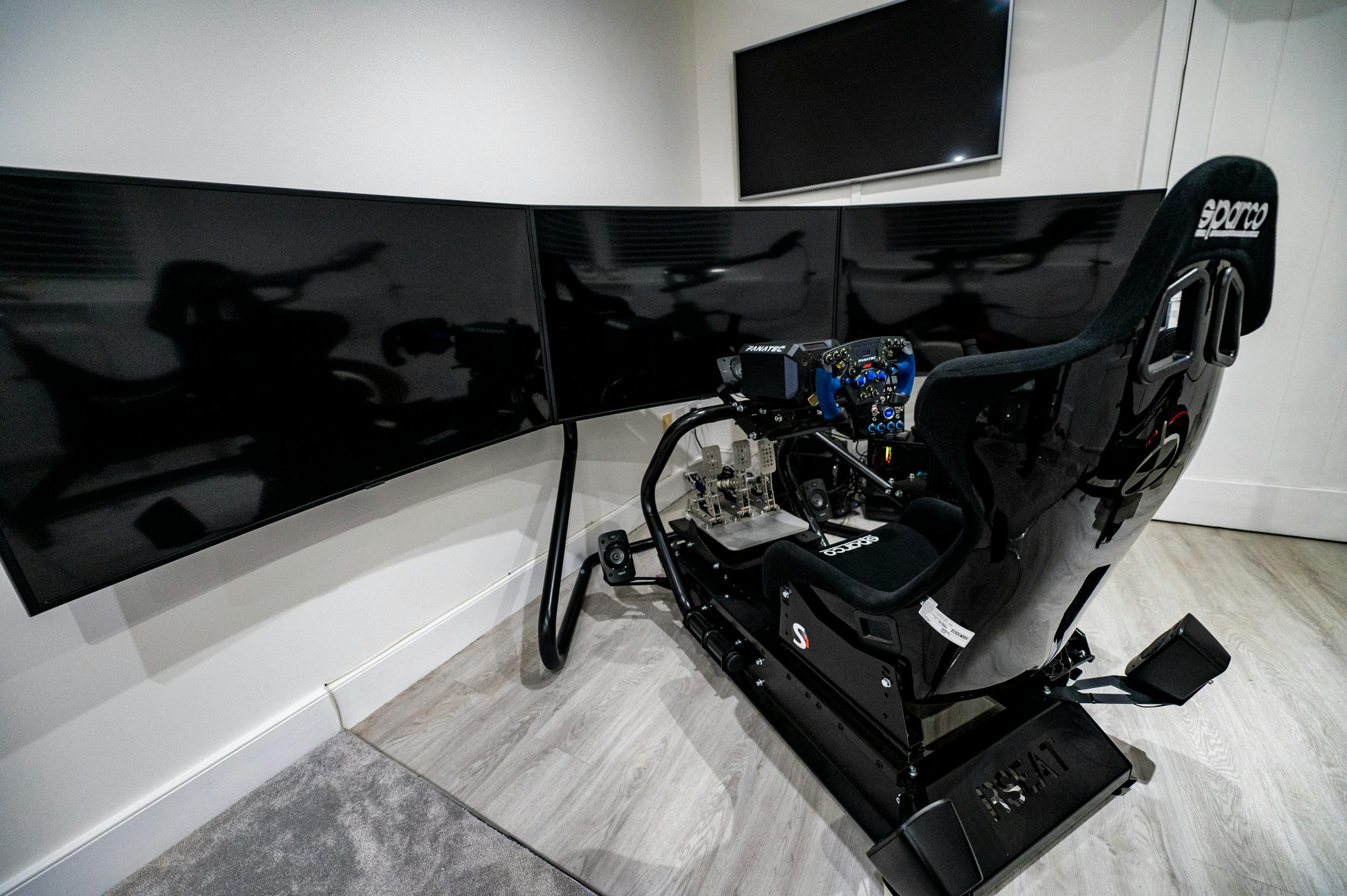 CUSTOM RACING SIMULATOR