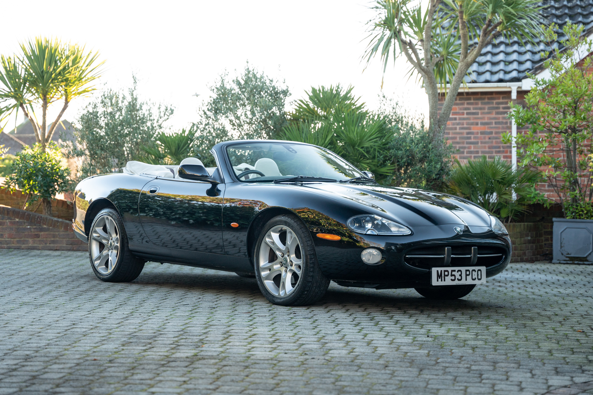 2003 JAGUAR XK8 4.2 CONVERTIBLE - 38,506 MILES