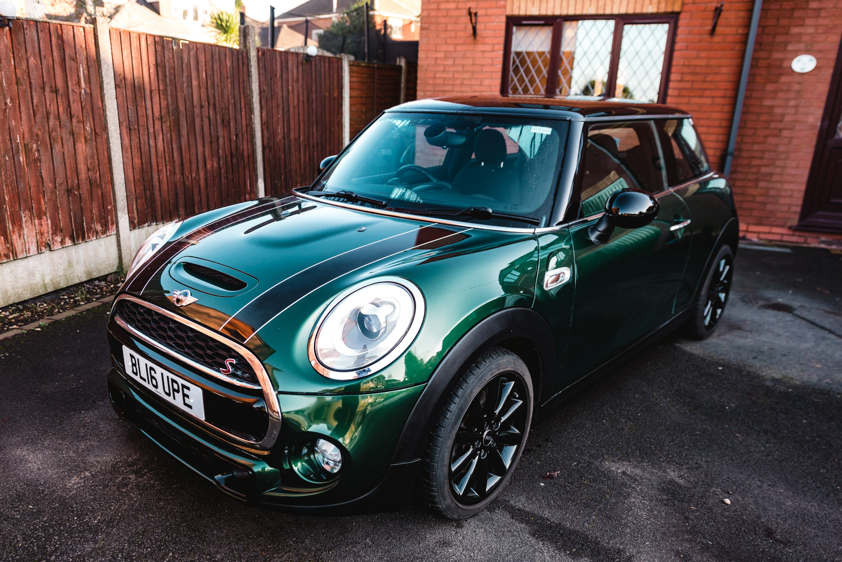 2016 MINI COOPER S