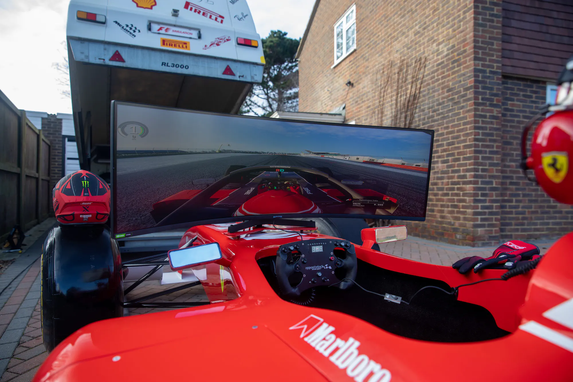 FERRARI F1 REPLICA RACING SIMULATOR AND TRAILER