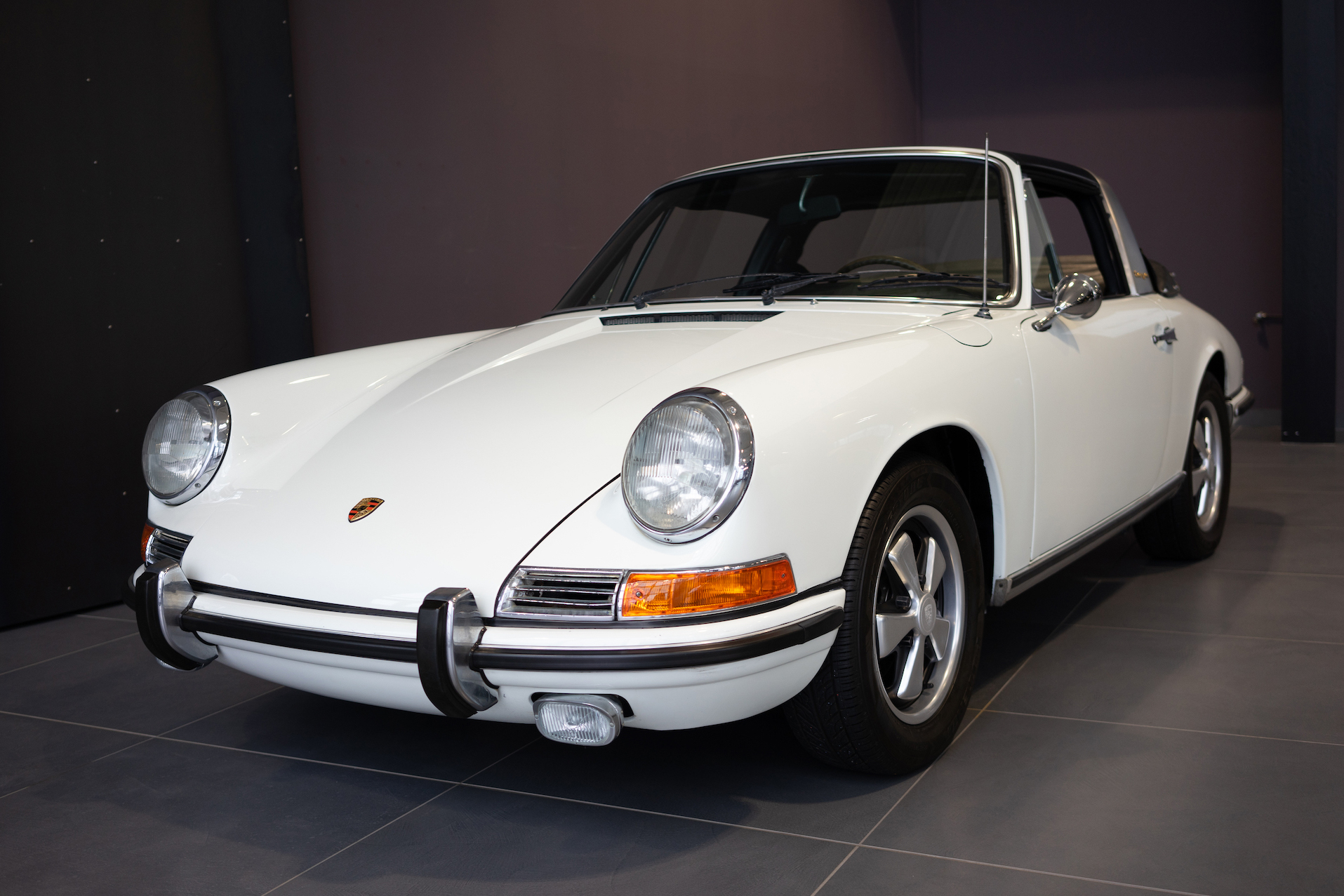 1968 PORSCHE 911 S SOFT WINDOW TARGA