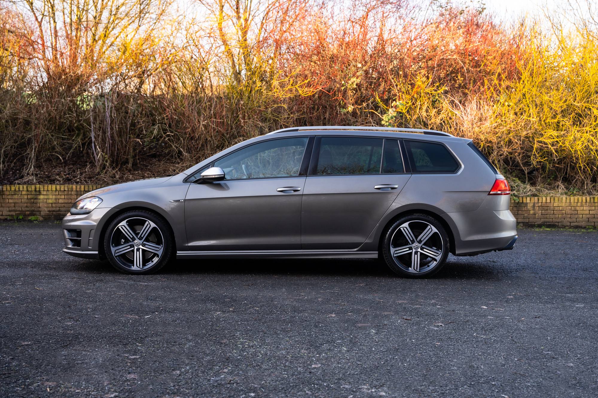 2016 VOLKSWAGEN GOLF R ESTATE