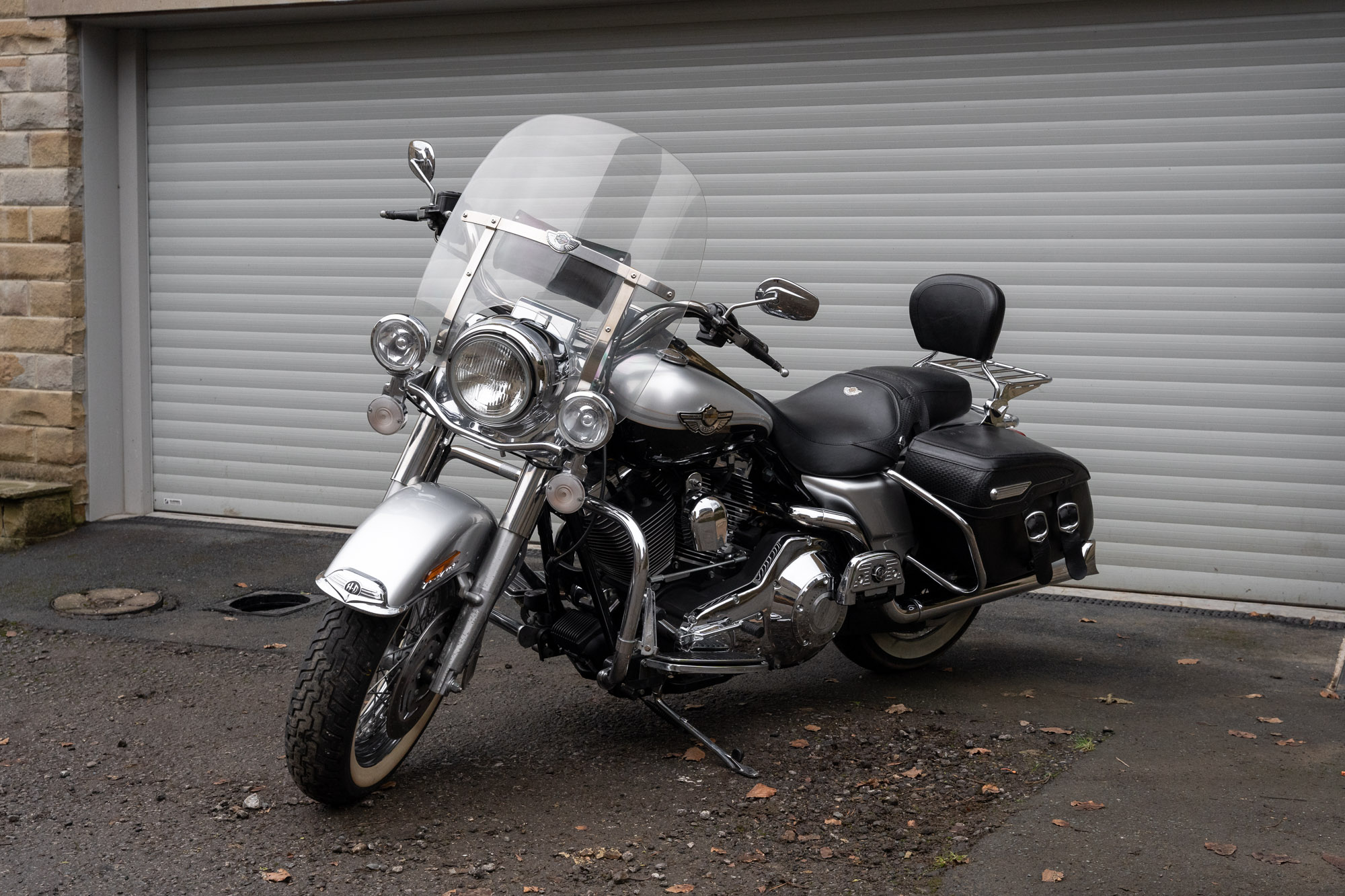 harley road king windshield bolsa