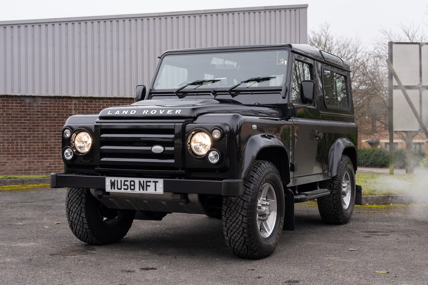 2009 LAND ROVER DEFENDER 90 SVX SW