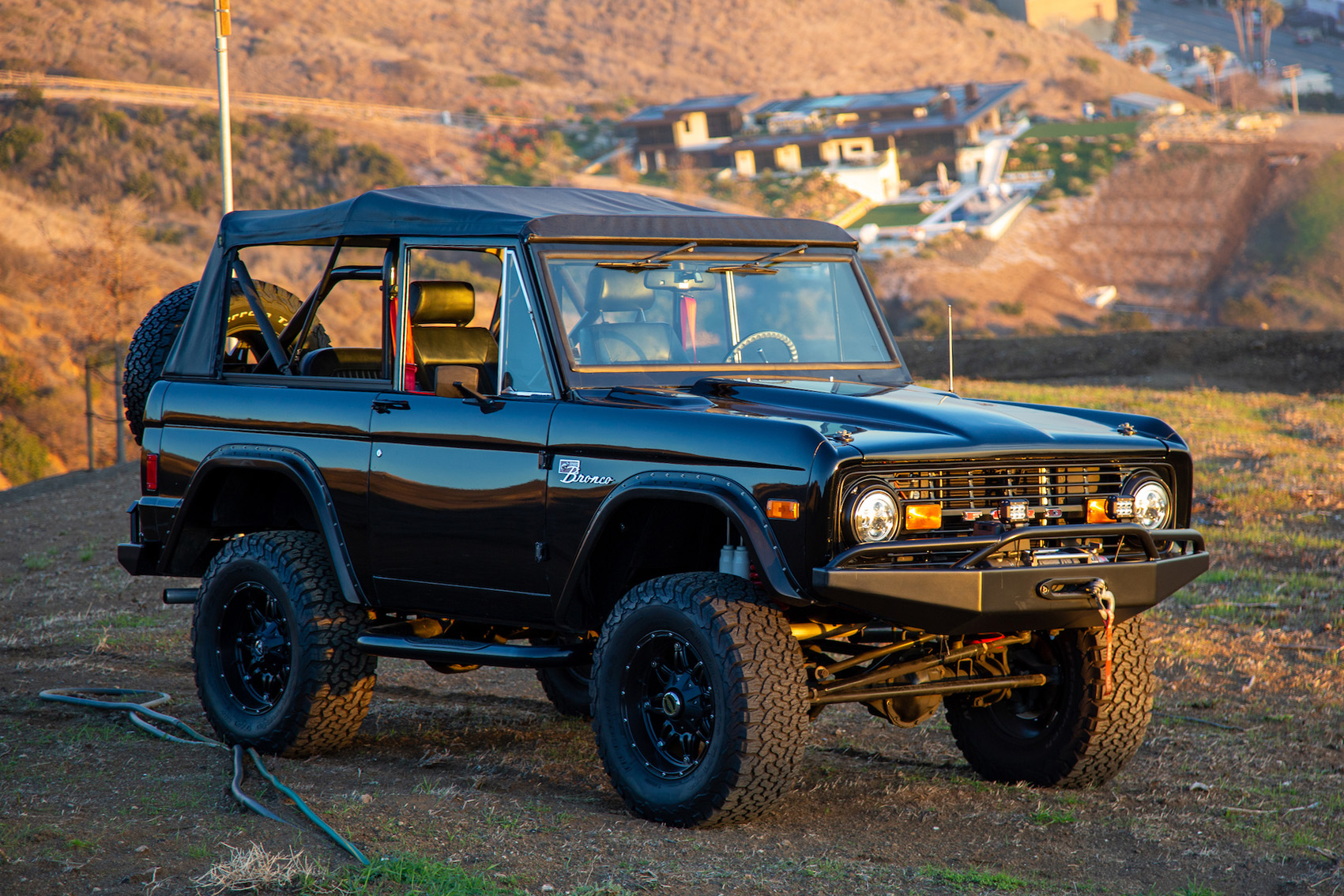 1970 FORD BRONCO HALF CAB