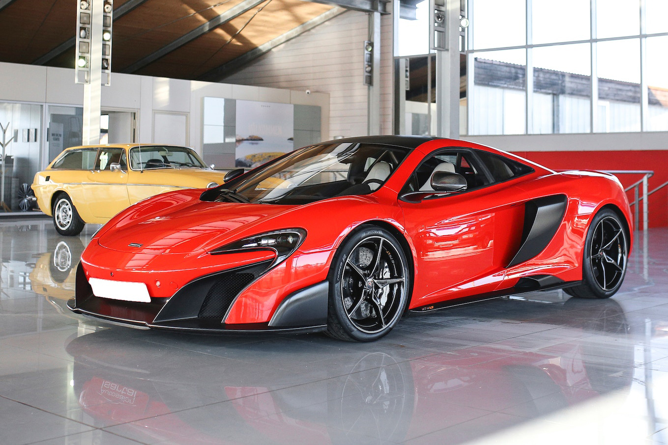 2016 MCLAREN 675LT