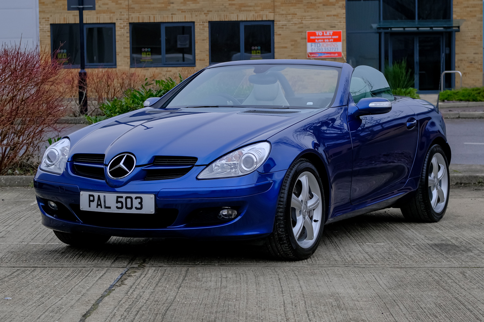 2005 MERCEDES-BENZ (R171) SLK 350 - 27,617 MILES