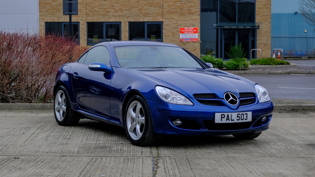 2005 MERCEDES-BENZ (R171) SLK 350 - 27,617 MILES for sale by auction in  Gatwick, West Sussex, United Kingdom
