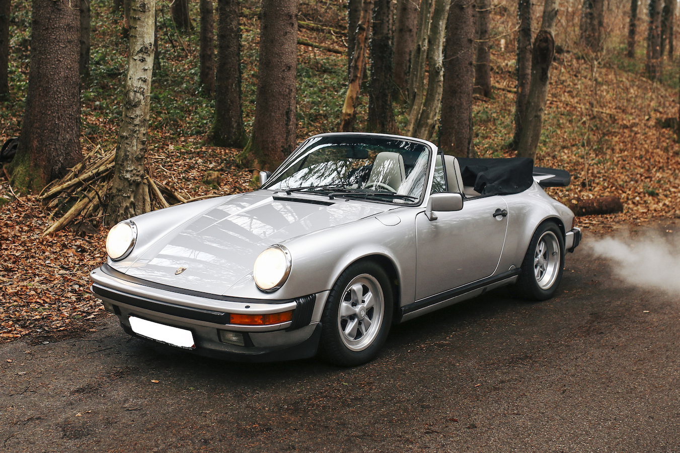 1989 PORSCHE 911 CARRERA 3.2 CABRIOLET '25 JAHRE 911' JUBILEE MODEL