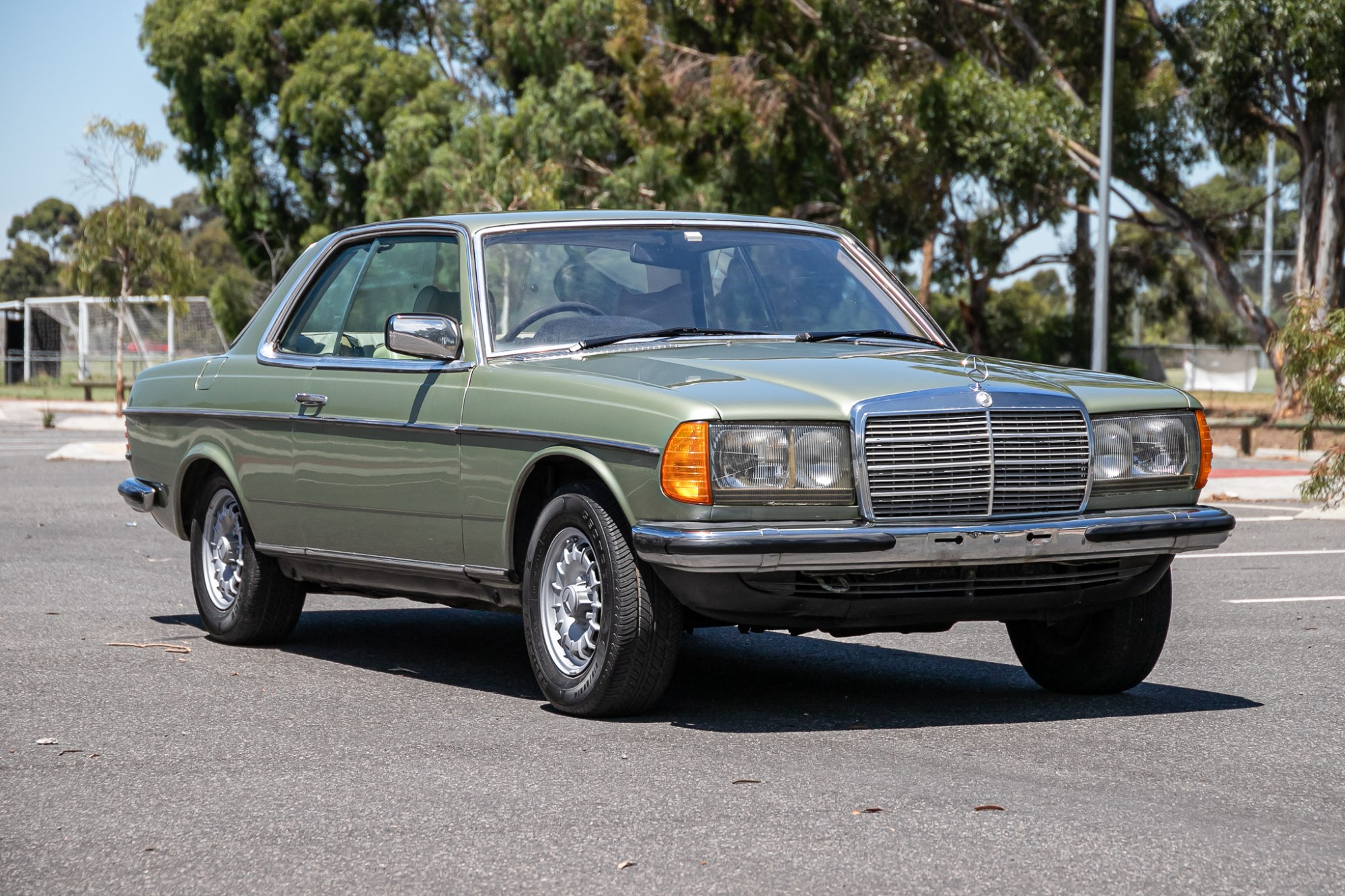 1978 MERCEDES-BENZ (W123) 280 CE