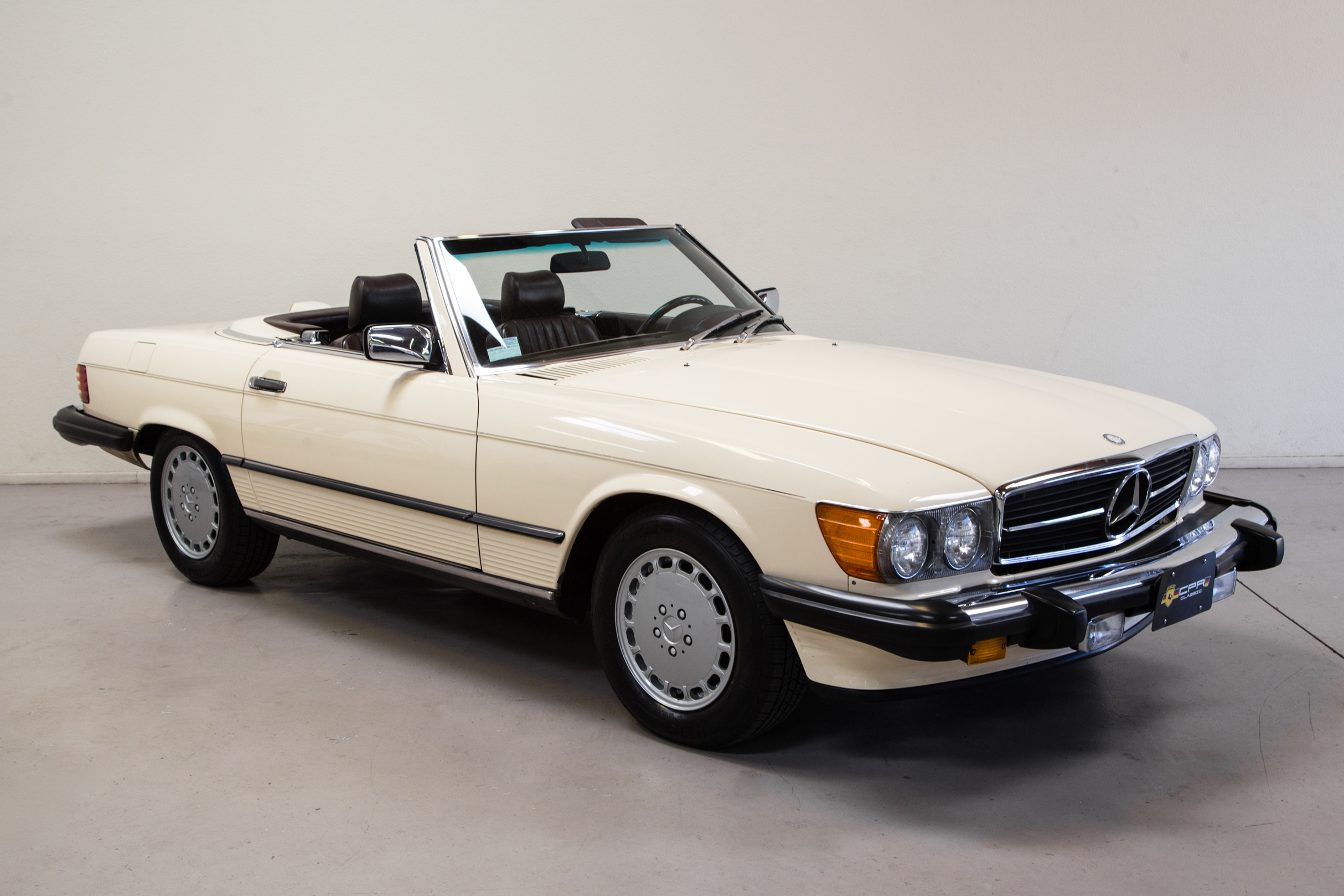 1987 MERCEDES-BENZ (R107) 560 SL