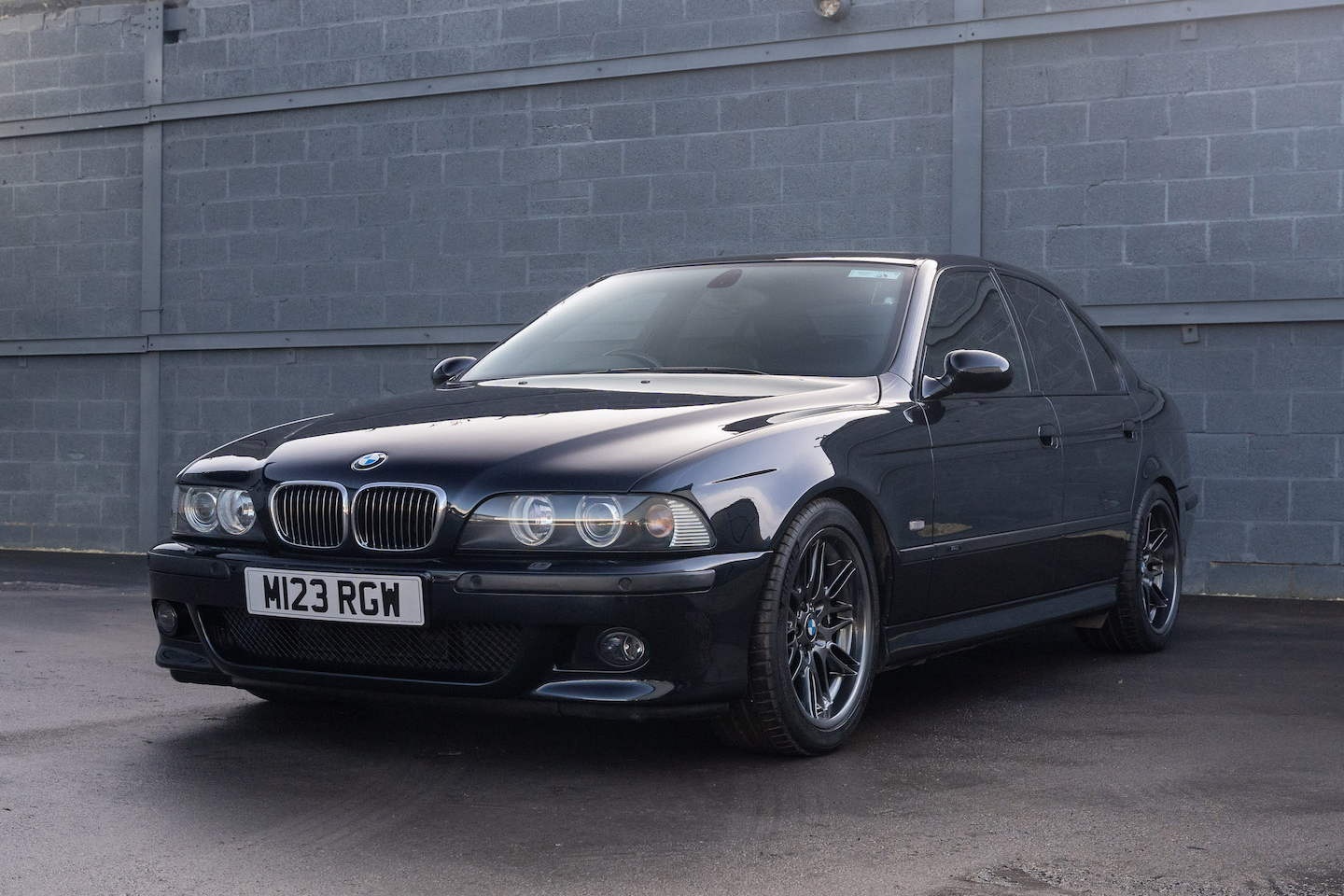 2001 BMW (E39) M5