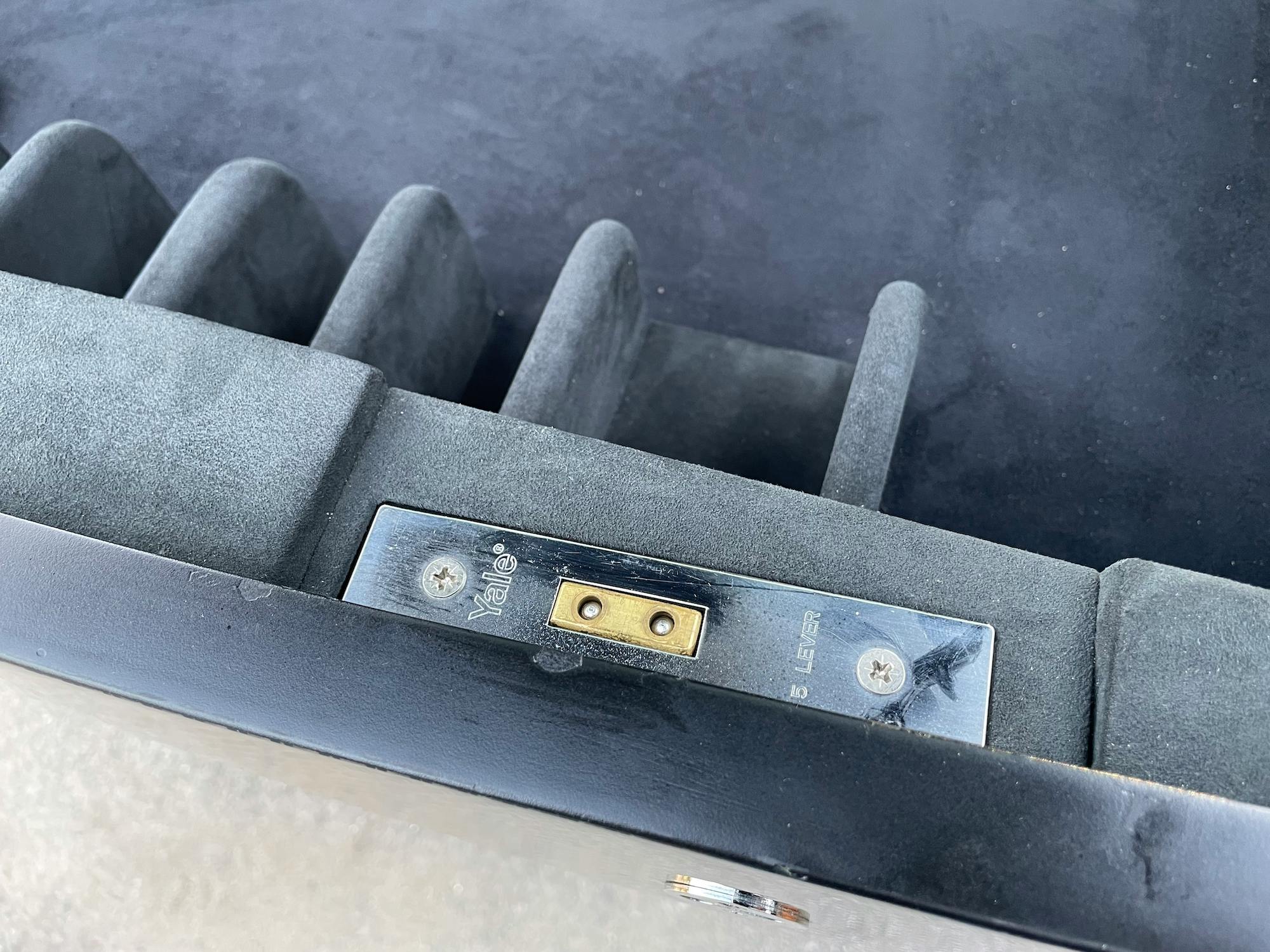 RANGE ROVER GUN BOX
