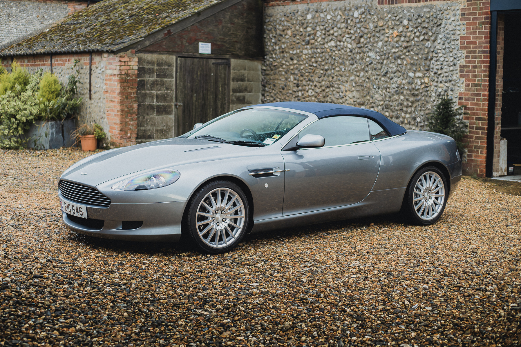 2009 ASTON MARTIN DB9 VOLANTE