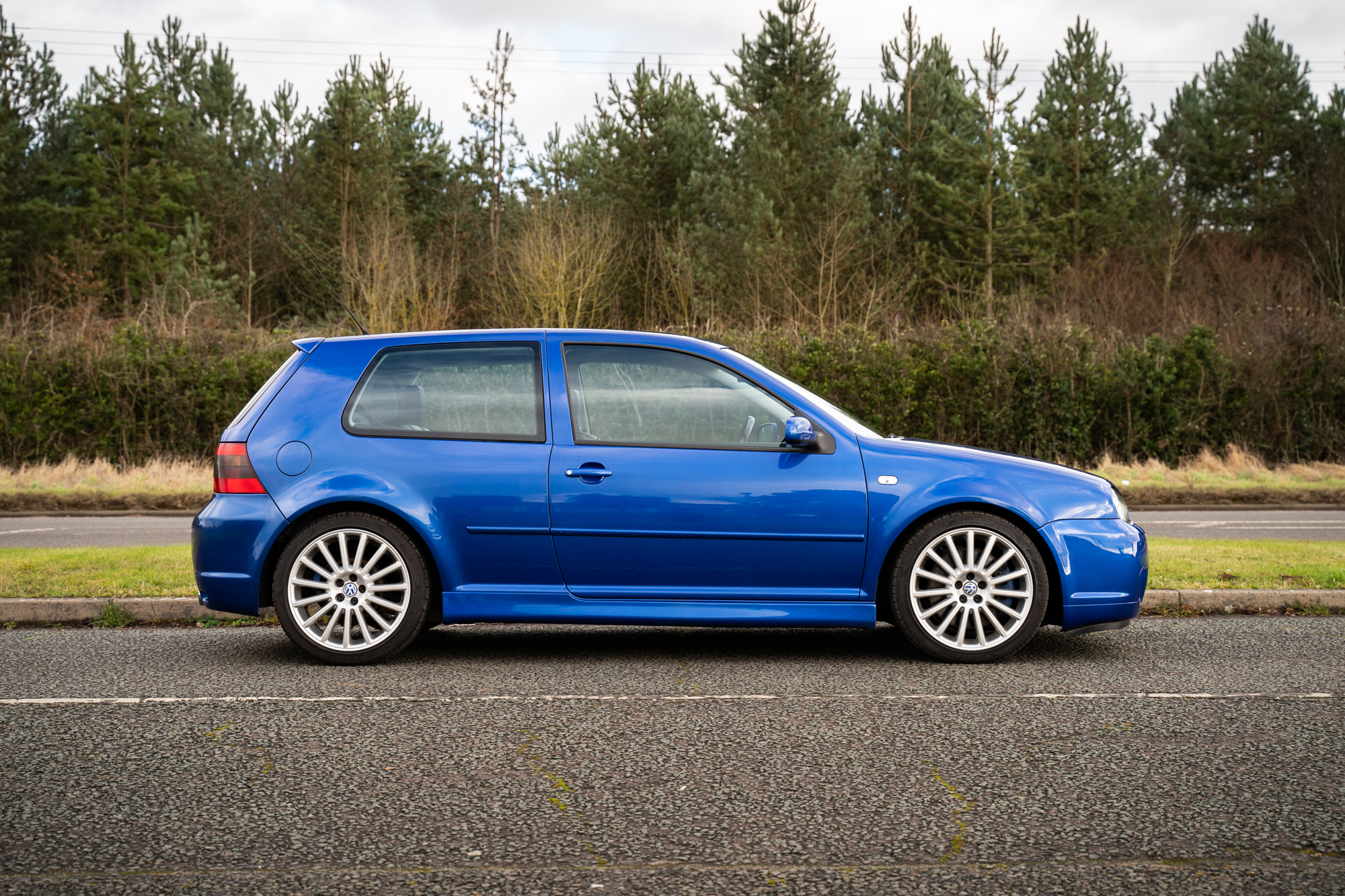 2003 VOLKSWAGEN GOLF (MK4) R32