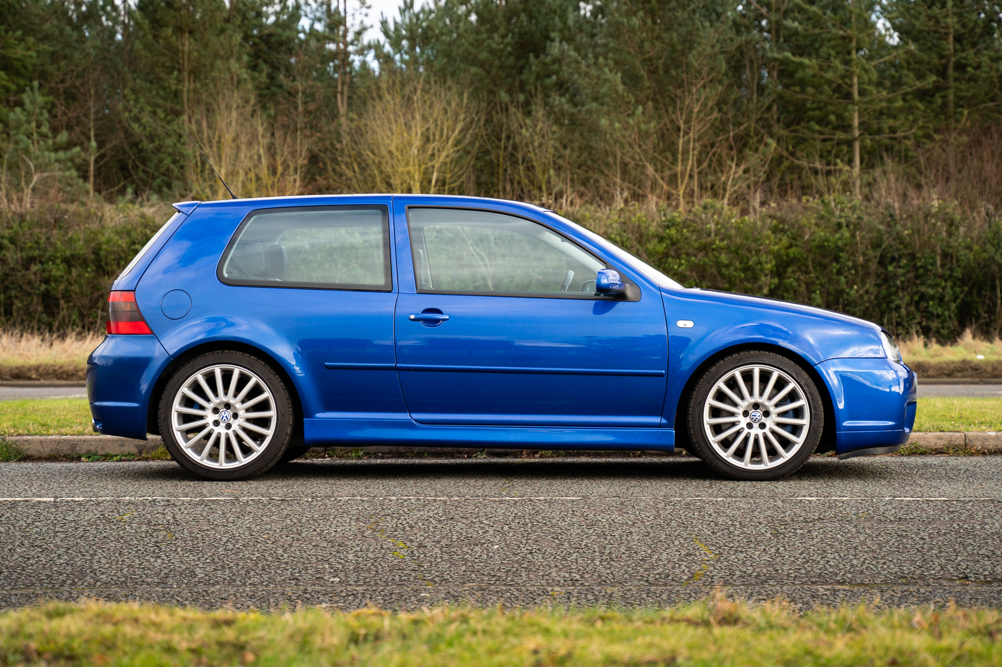 2003 VOLKSWAGEN GOLF (MK4) R32