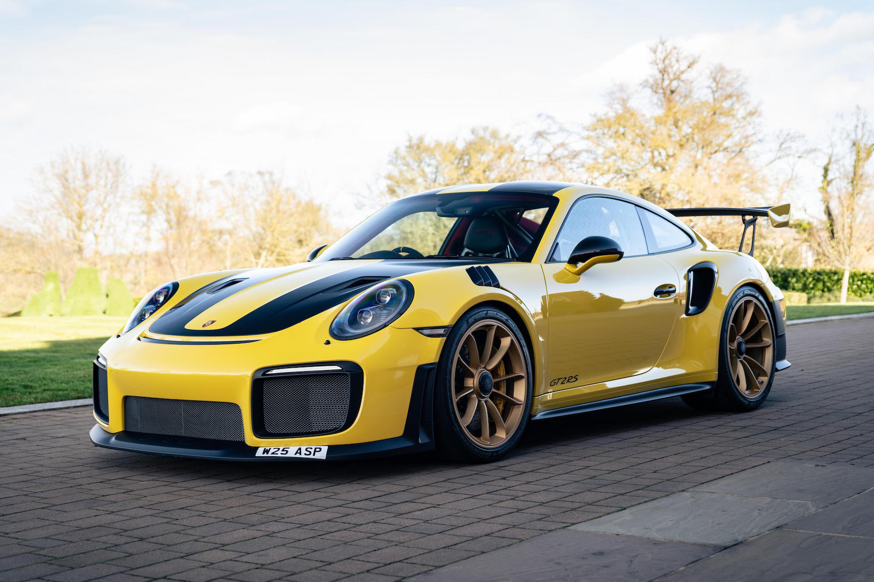 2018 PORSCHE 911 (991) GT2 RS WEISSACH PACK