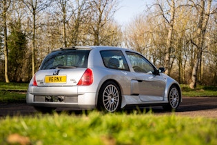 Integraal slachtoffer lus 2002 RENAULT CLIO V6 PHASE 1