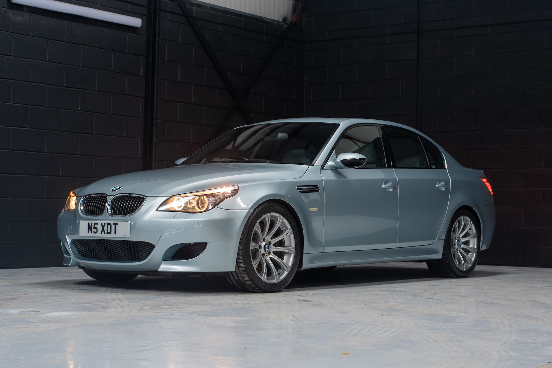 2007 BMW (E60) M5