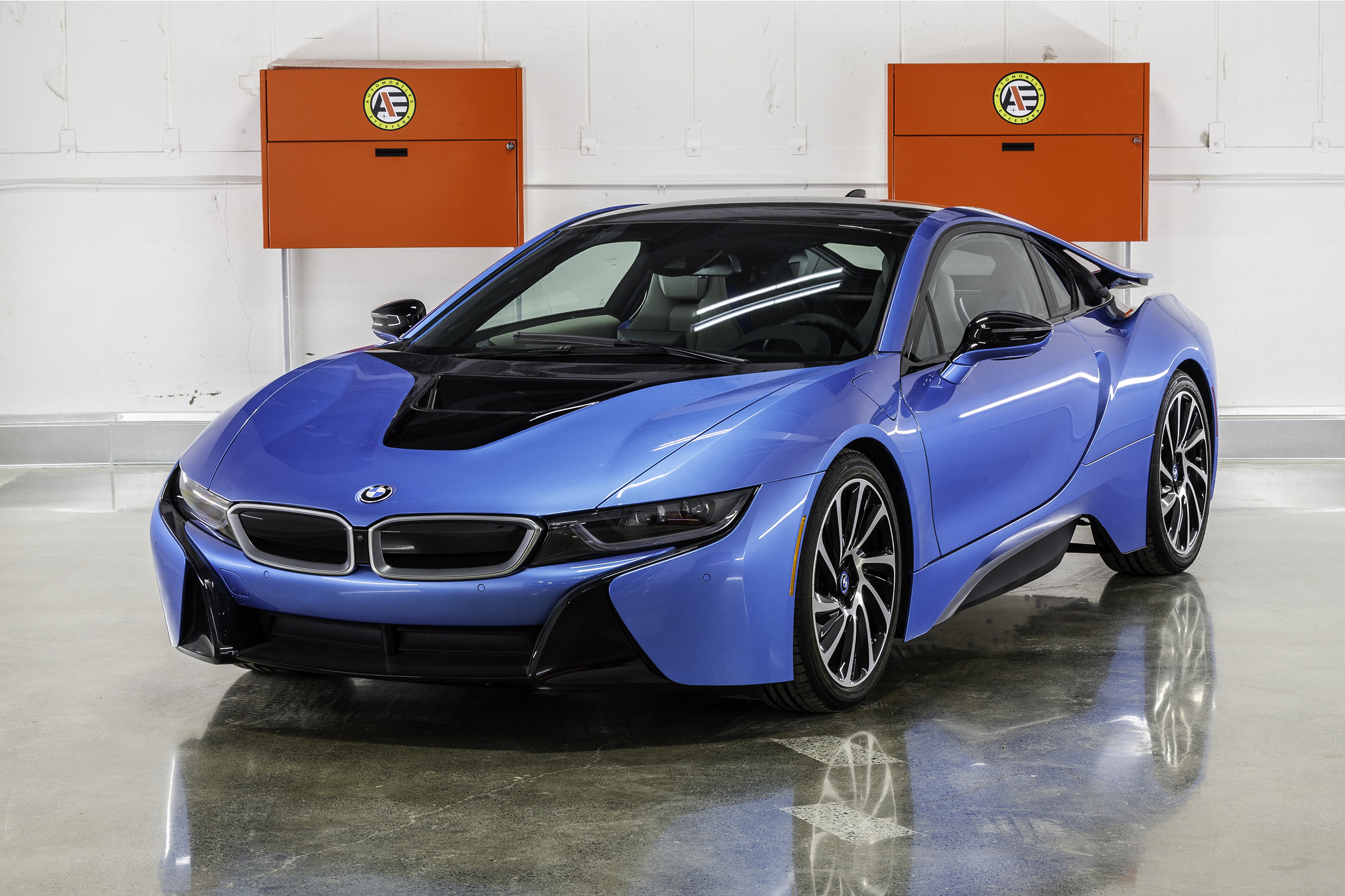 2014 BMW i8 - 210 KM