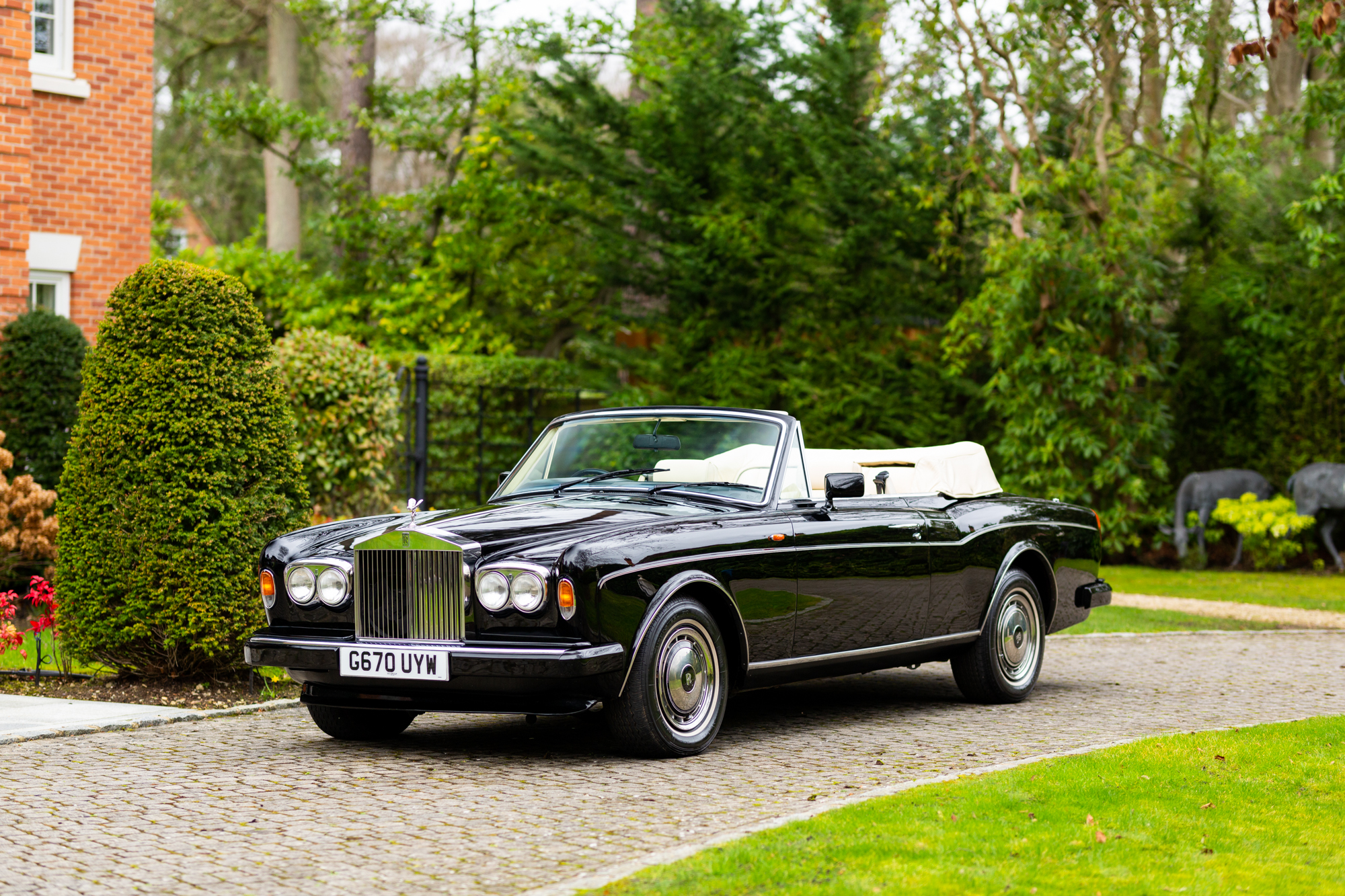 rolls royce corniche cabriolet white used  Search for your used car on the  parking