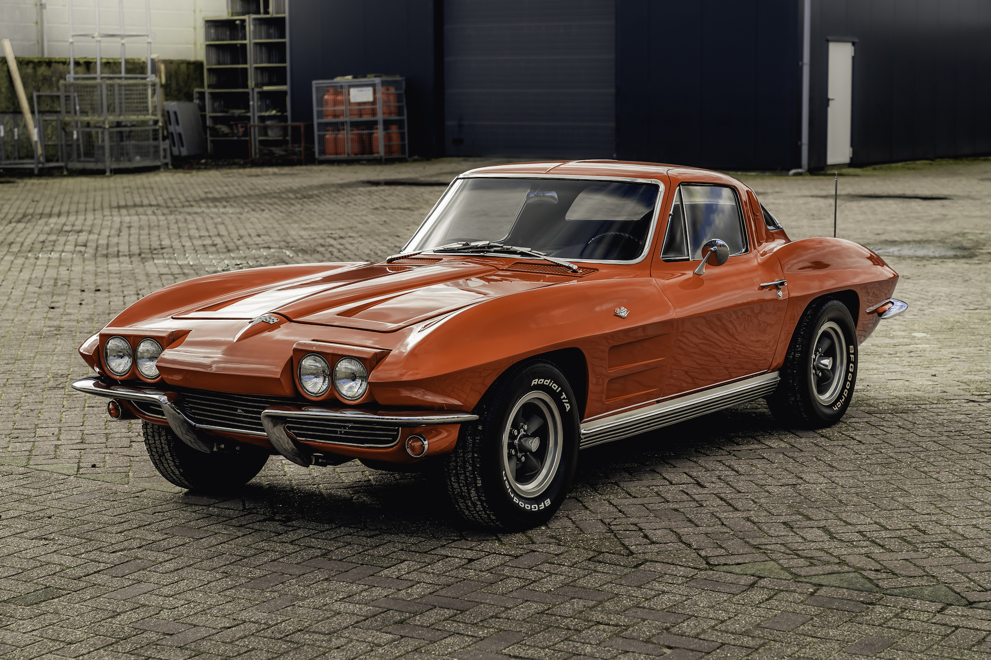 1964 CHEVROLET CORVETTE STINGRAY (C2) COUPE