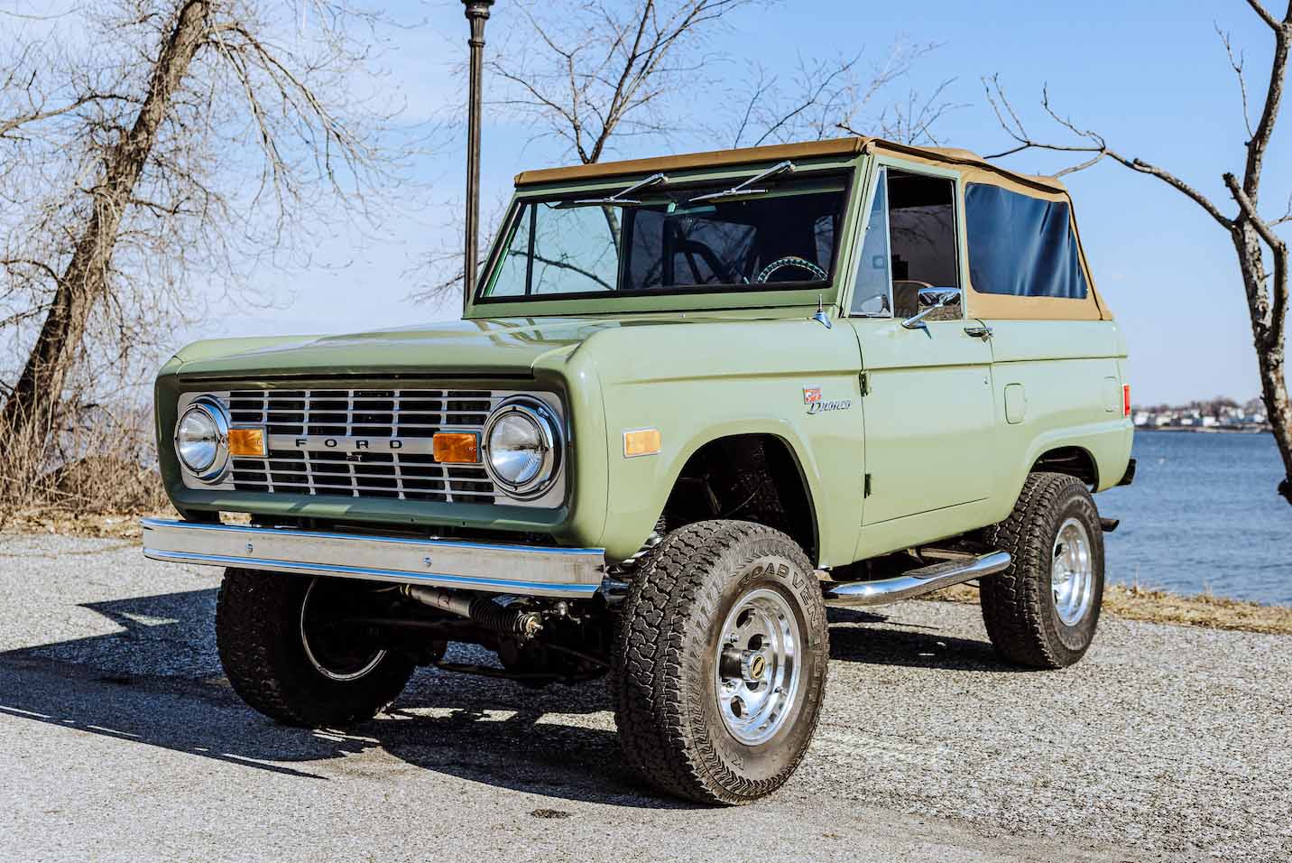 1977 FORD BRONCO