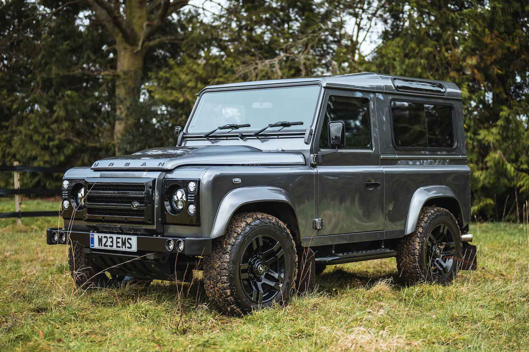 2014 LAND ROVER DEFENDER 90 XS BY URBAN AUTOMOTIVE