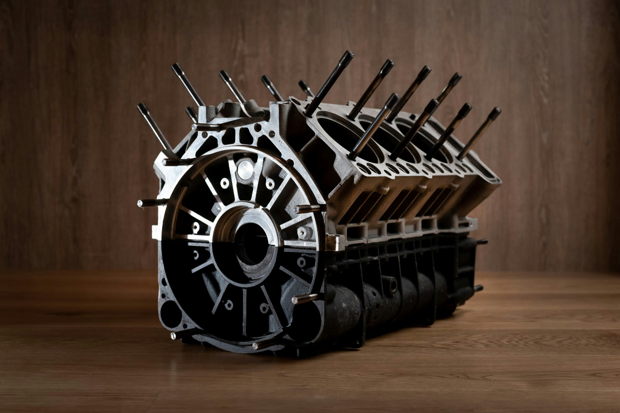 1985-1987 MCLAREN MP4/2 PORSCHE-TAG F1 ENGINE BLOCK